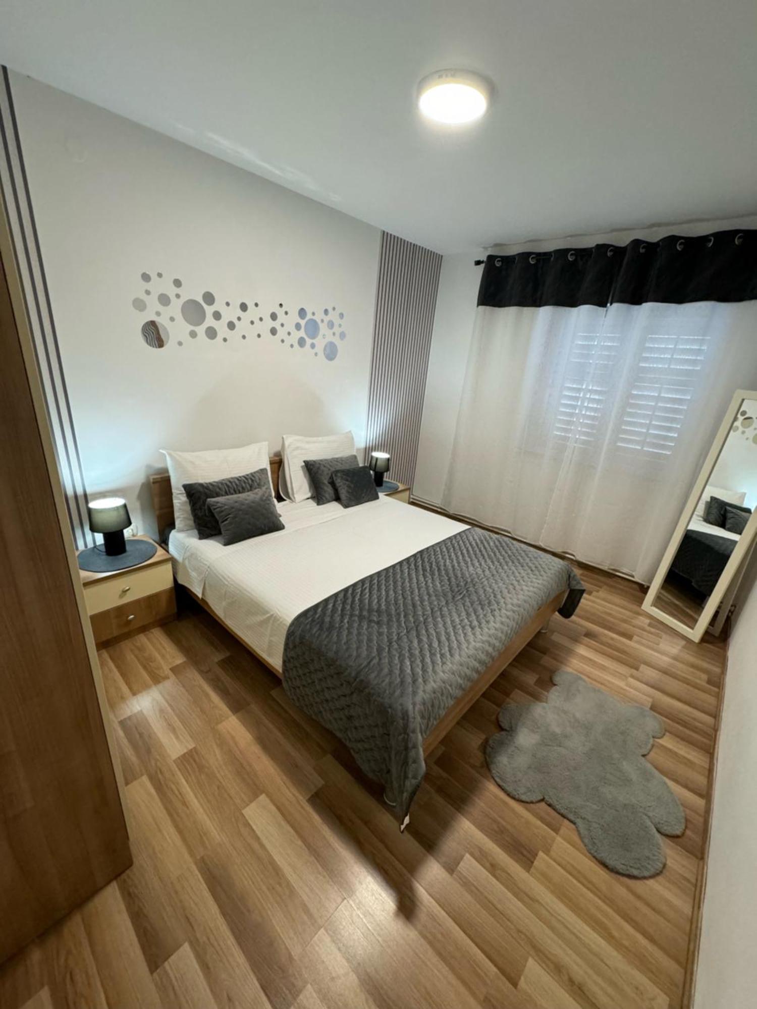 Apartman Iko Макарска Экстерьер фото